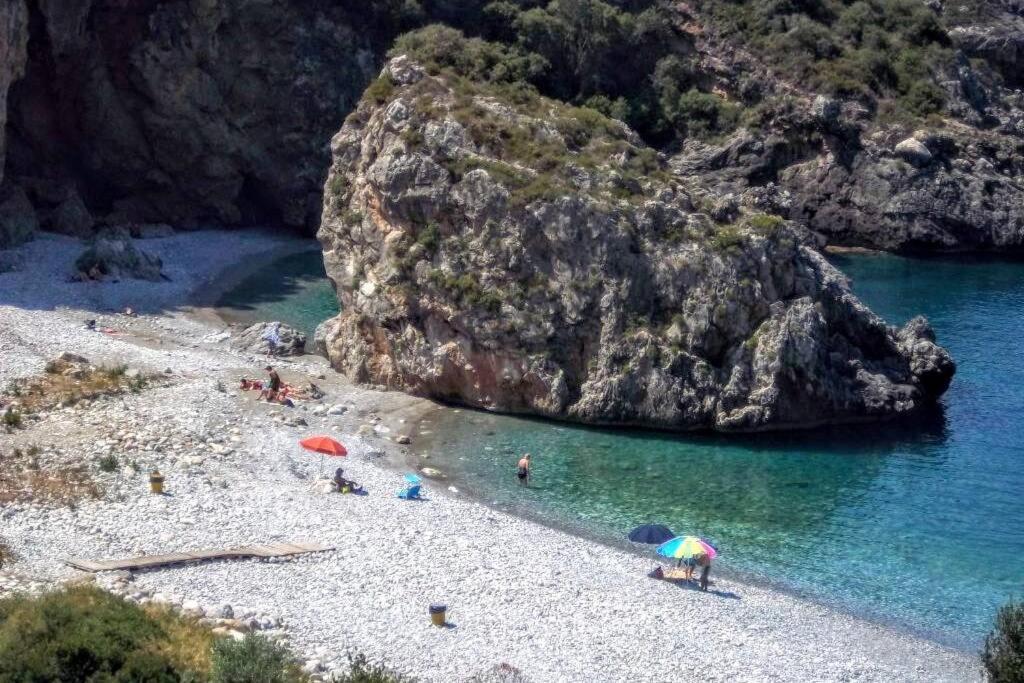 Sea And Sun Apartments 304 Ιδιωτικό Διαμέρισμα Kardhamili Bagian luar foto