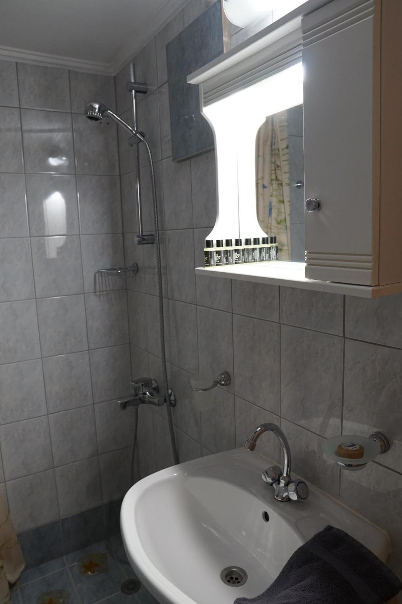 Sea And Sun Apartments 304 Ιδιωτικό Διαμέρισμα Kardhamili Bagian luar foto